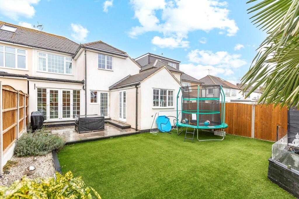 Spital Lane, Brentwood, Essex, CM14 photo 2