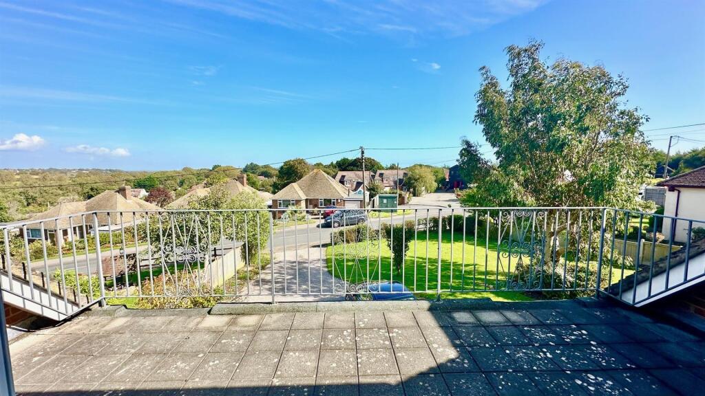 House in Rother, Fairlight - More