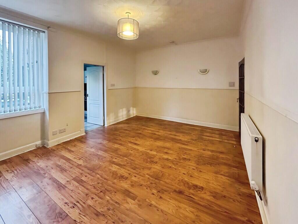 Apartment in Motherwell - View 3