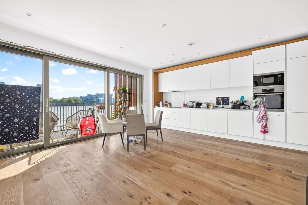 Apartment in London - View 2