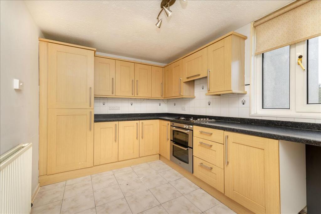 Apartment in Edinburgh, The Calders, Wester Hailes - View 5