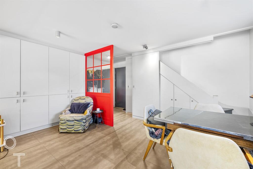 Apartment in London, Kentish Town - View 3