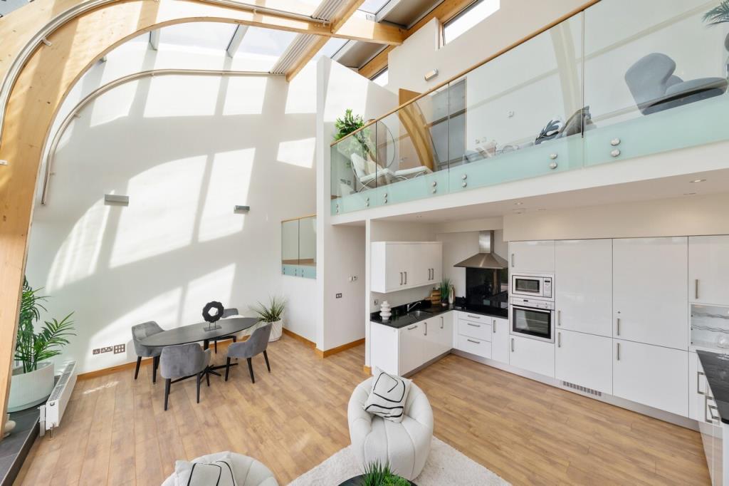 Main image of property: 178 The Links, Elmpark Green, Merrion Road, Dublin 4, D04 V329