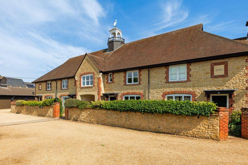 Penstones Court, Stanford in the Vale photo 4