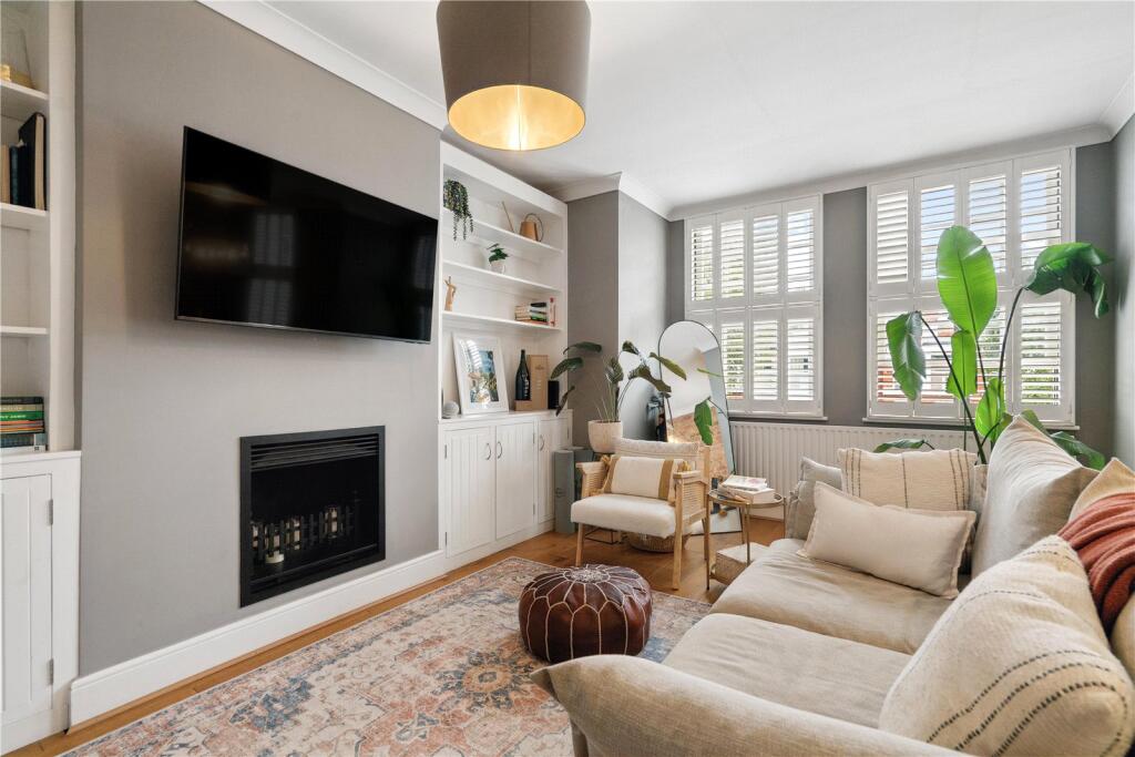 Apartment in Twickenham - View 5