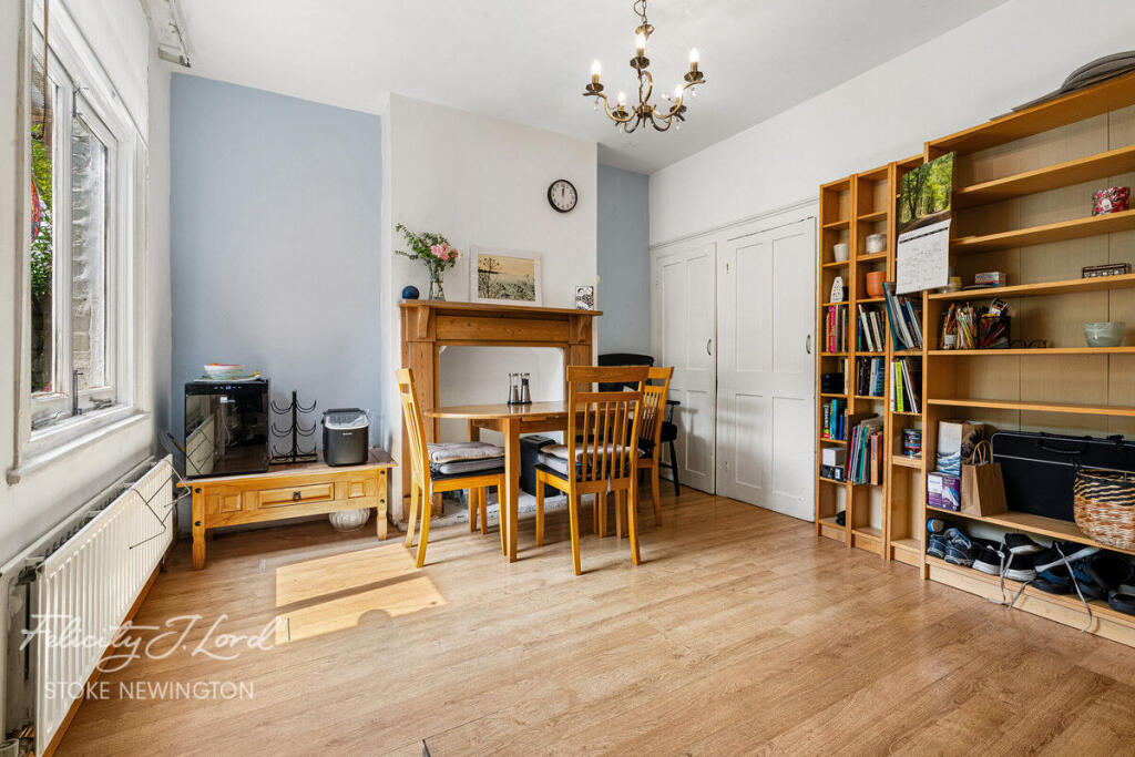 2-bed flat on Ferndale Road, London N15, £775,000