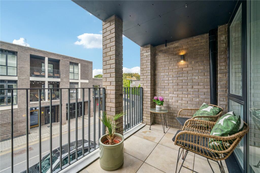 Ravensbury Terrace, SW18 - View 6