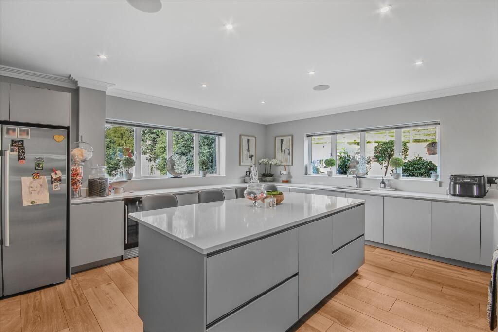 House in Tonbridge and Malling, Wrotham - View 4