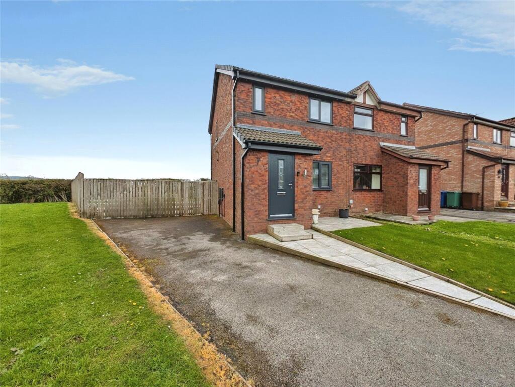 Main image of property: Warwick Road, Radcliffe, Manchester, Greater Manchester, M26