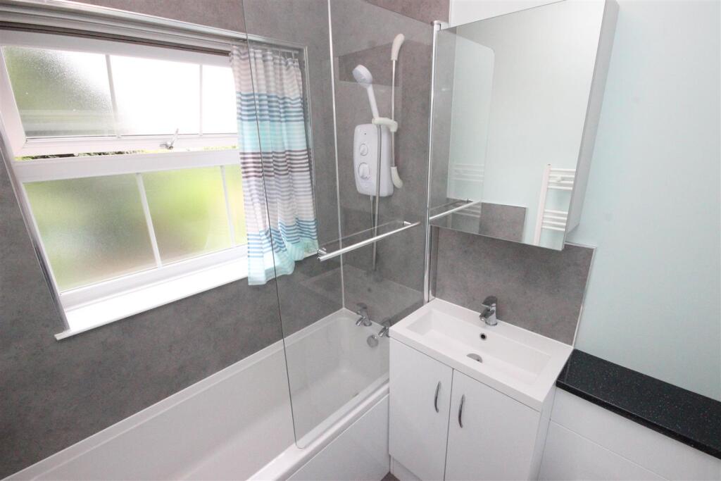 Additional image 8 of Wicklow Close, Halesowen