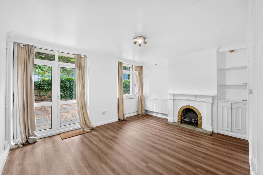 Main image of property: Limpsfield Avenue, London