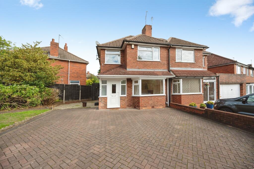 Main image of property: Curbar Road, Birmingham