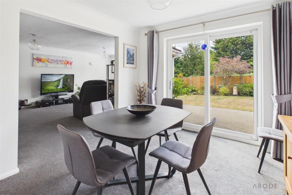 House in Swadlincote, Newhall - More