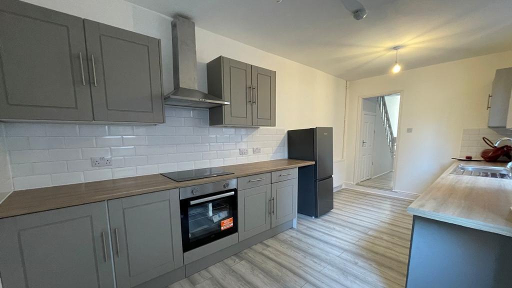 Main image of property: Cholmley St, HULL, HU3 3DW