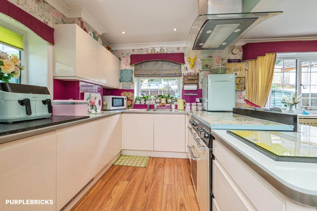 House in Wakefield - View 5