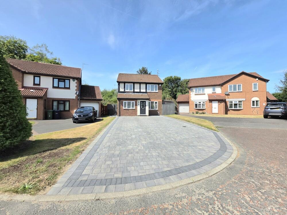 Main image of property: Hedge Close, Festival Park, Gateshead