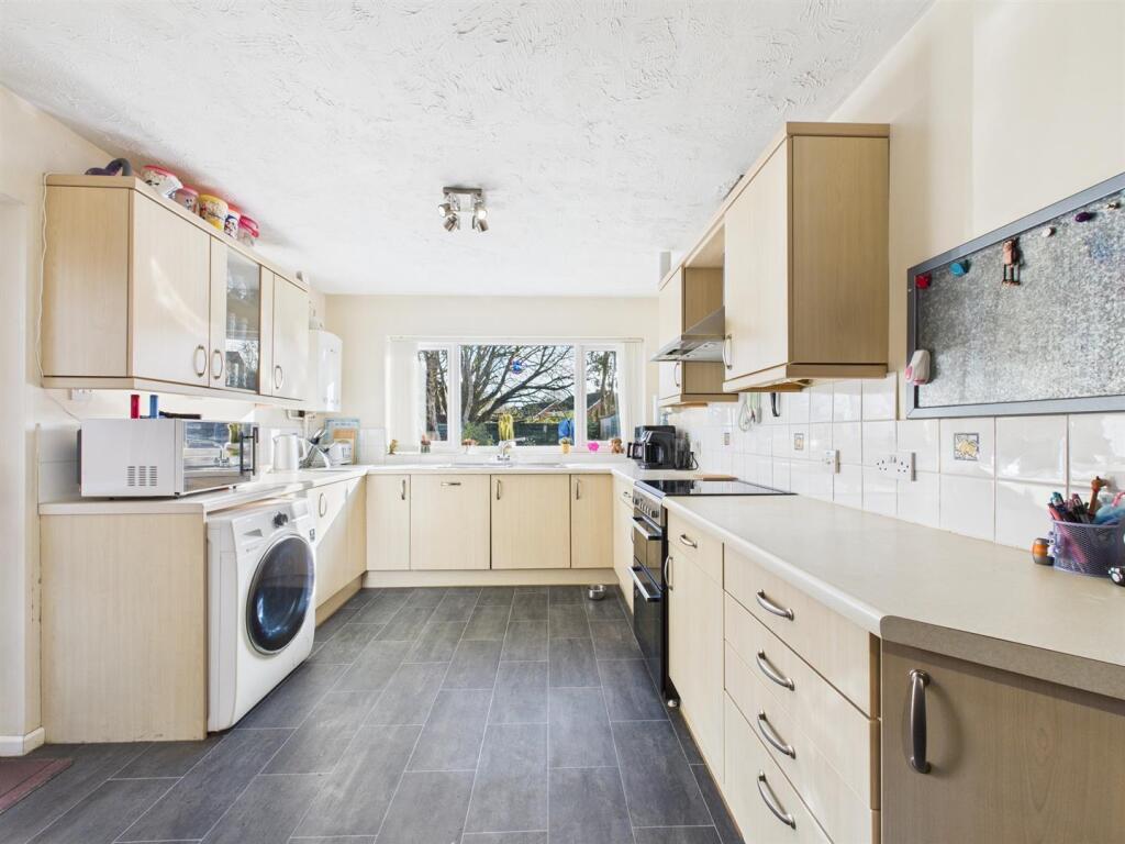 Bedgrove, Bedgrove, Aylesbury - View 5
