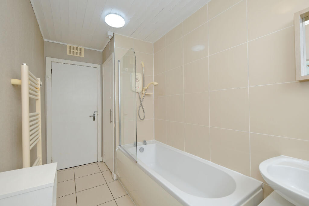 Apartment in Aberdeen - View 4