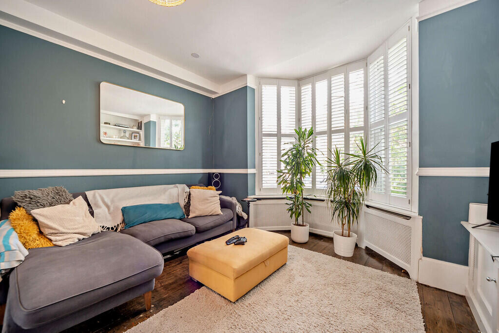 Apartment in London - More