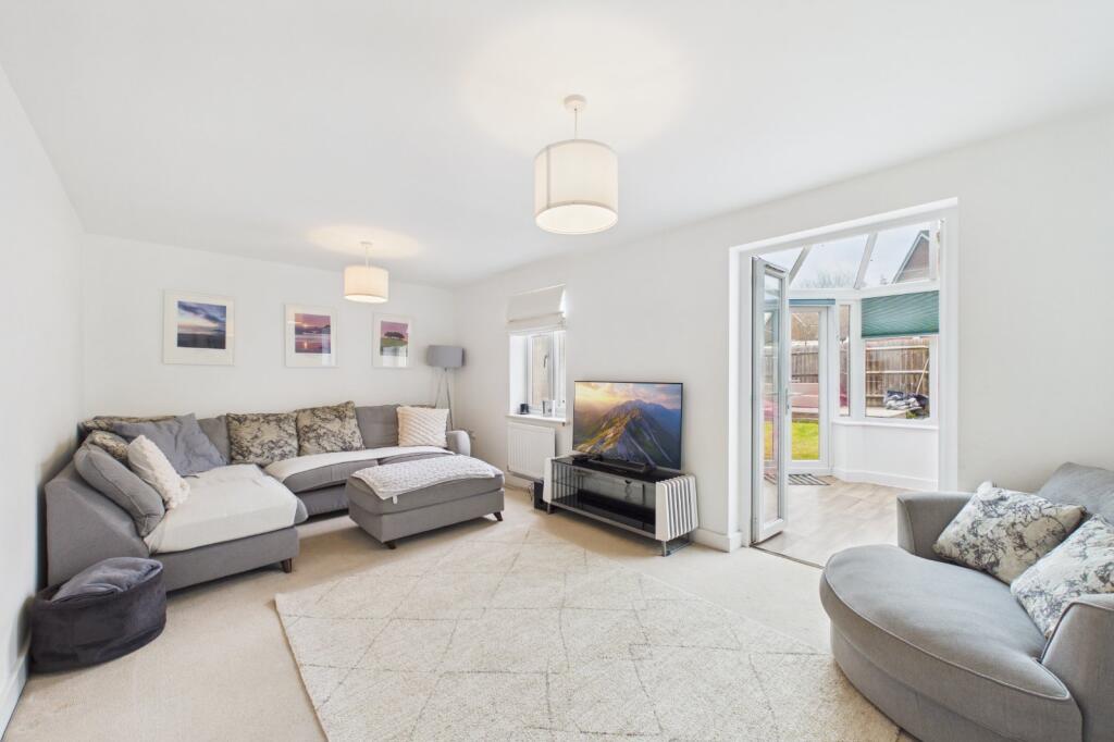 House in Wokingham - View 3
