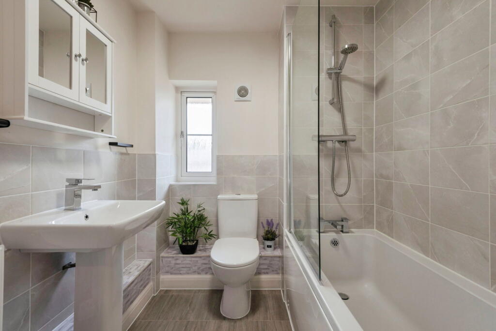 Apartment in North Hertfordshire, Ickleford - More