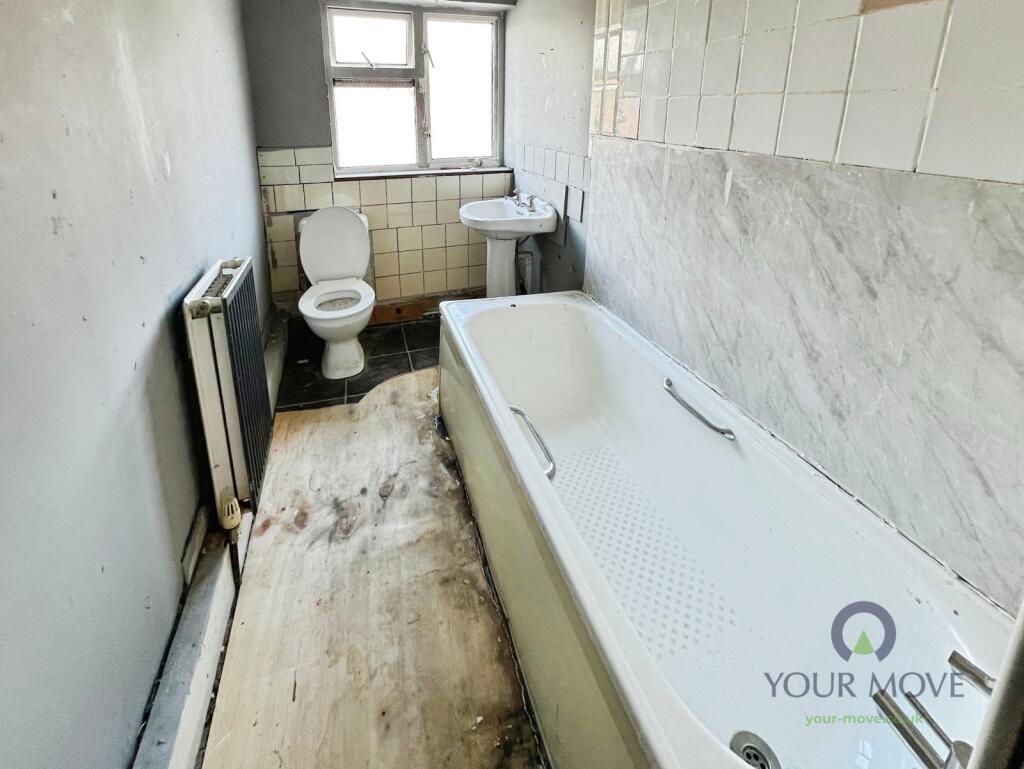 House in Dudley, Gornal Wood, Lower Gornal - View 4