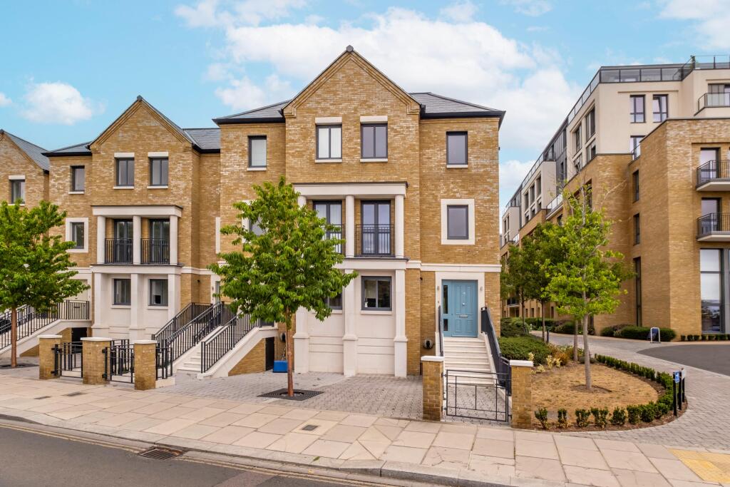 Main image of property: Carlton House, Teddington Riverside, London, TW11