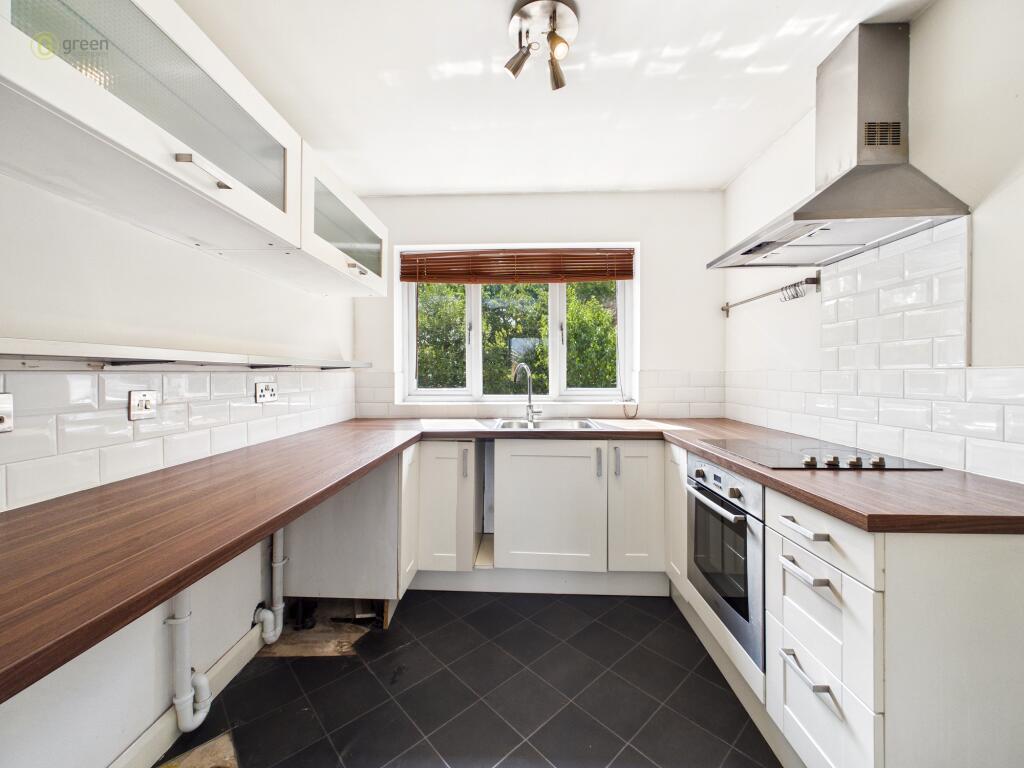 Thornley Grove, Walmley, Sutton Coldfield, B76 9RH photo 3