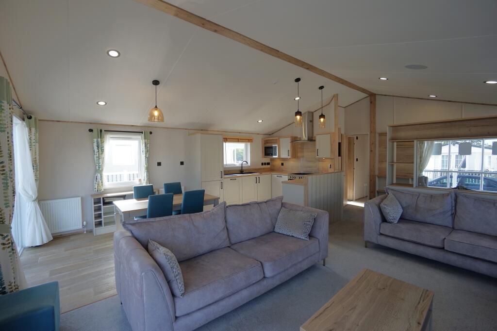 House in Canterbury - View 4