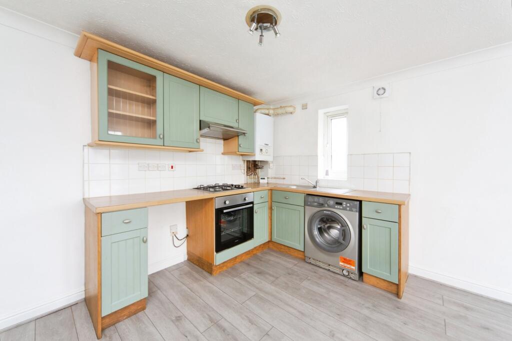 Apartment in Wirral, Liverpool City Region - More