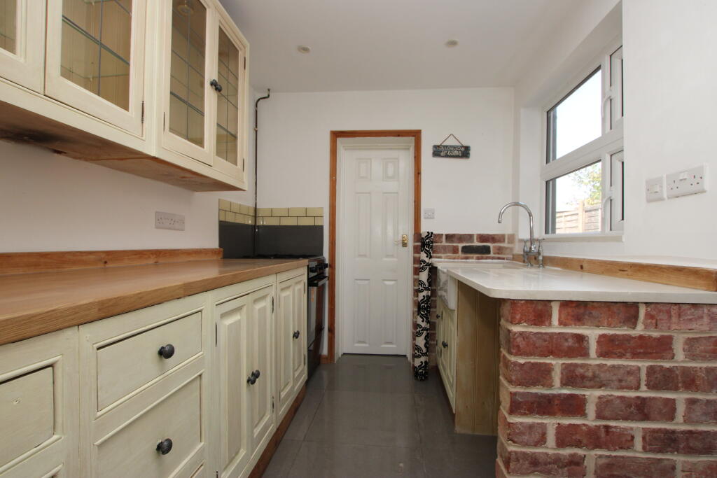 Main image of property: Clarence Road, Kettering, Northamptonshire, NN16