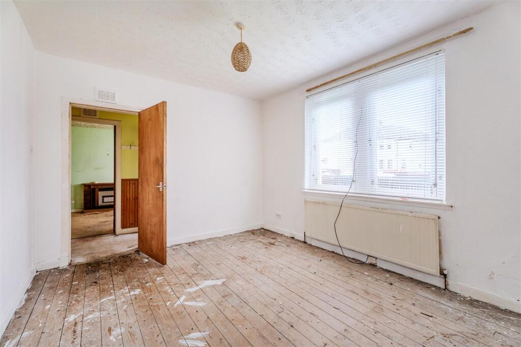 Apartment in Motherwell - More