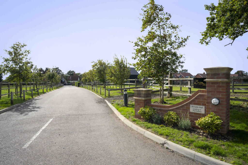 Additional image 24 of Pottersheath Road, Welwyn, AL6