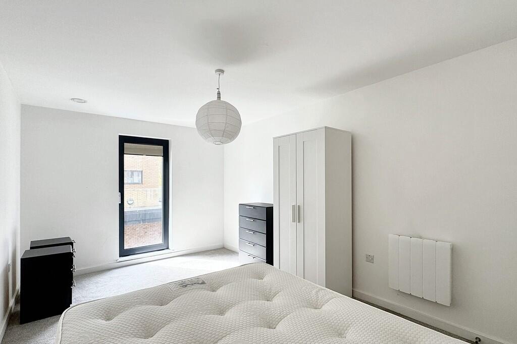 Apartment in Tonbridge - More