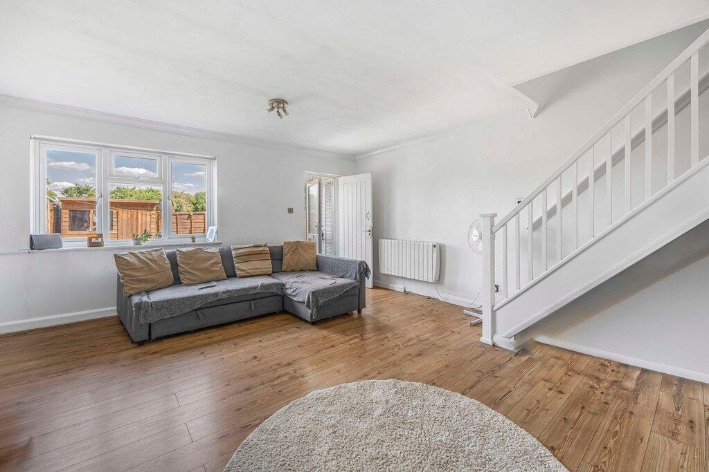 House in Twickenham - View 4