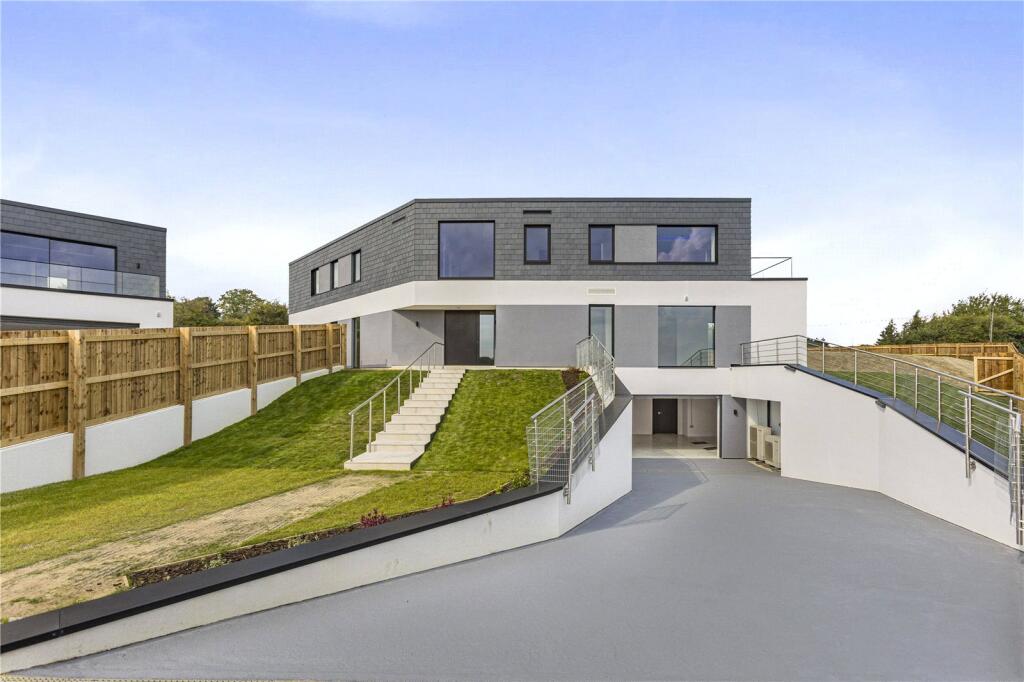 Main image of property: Rosebury Close, Goffs Oak, Waltham Cross, Hertfordshire, EN7