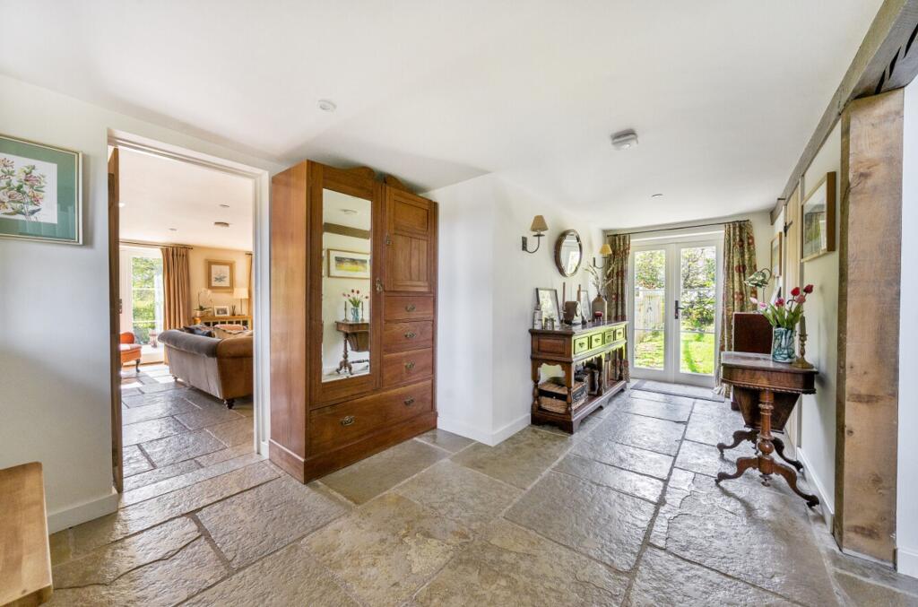 Eridge Road, Groombridge, TN3 - More