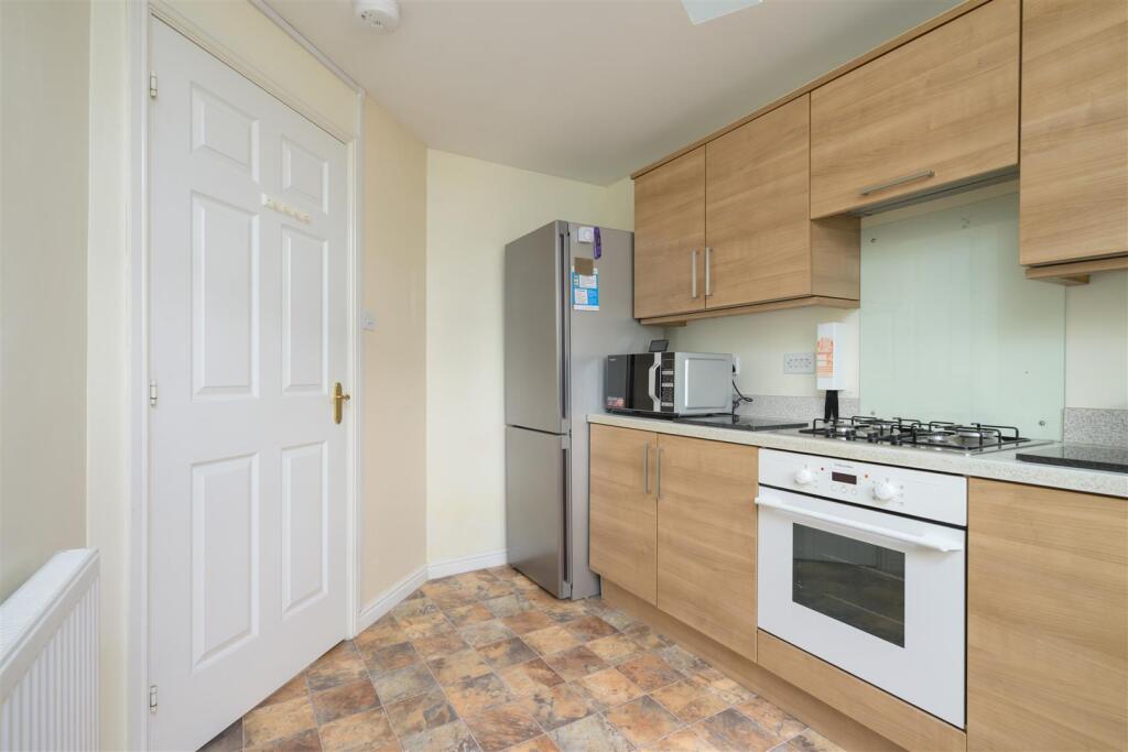 Apartment in Perth - View 5