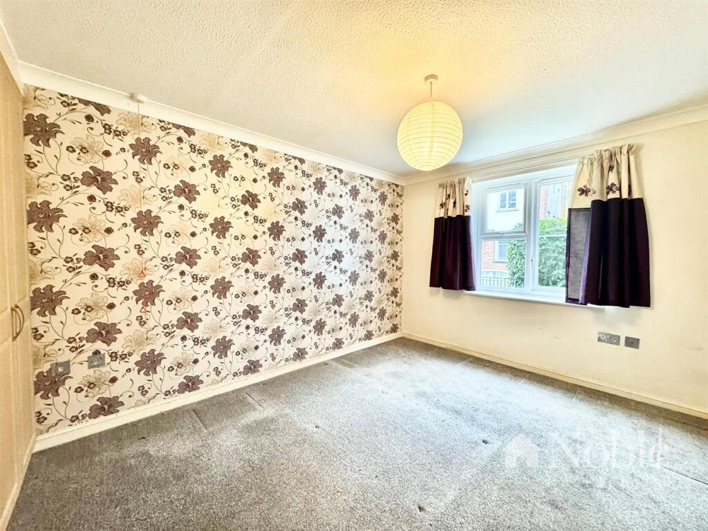 Eastfield Road, Brentwood photo 4