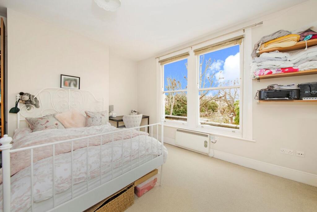 Apartment in London - View 4