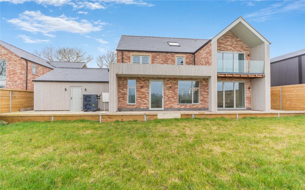 Main image of property: Berry Thorpe Farm, Waltham Road, Thorpe Arnold, Melton Mowbray, LE14