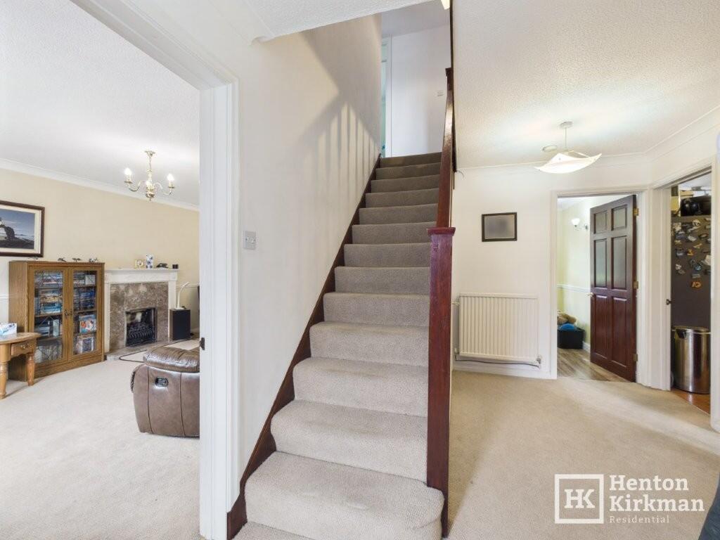 Walsingham Way, Billericay, Essex photo 3