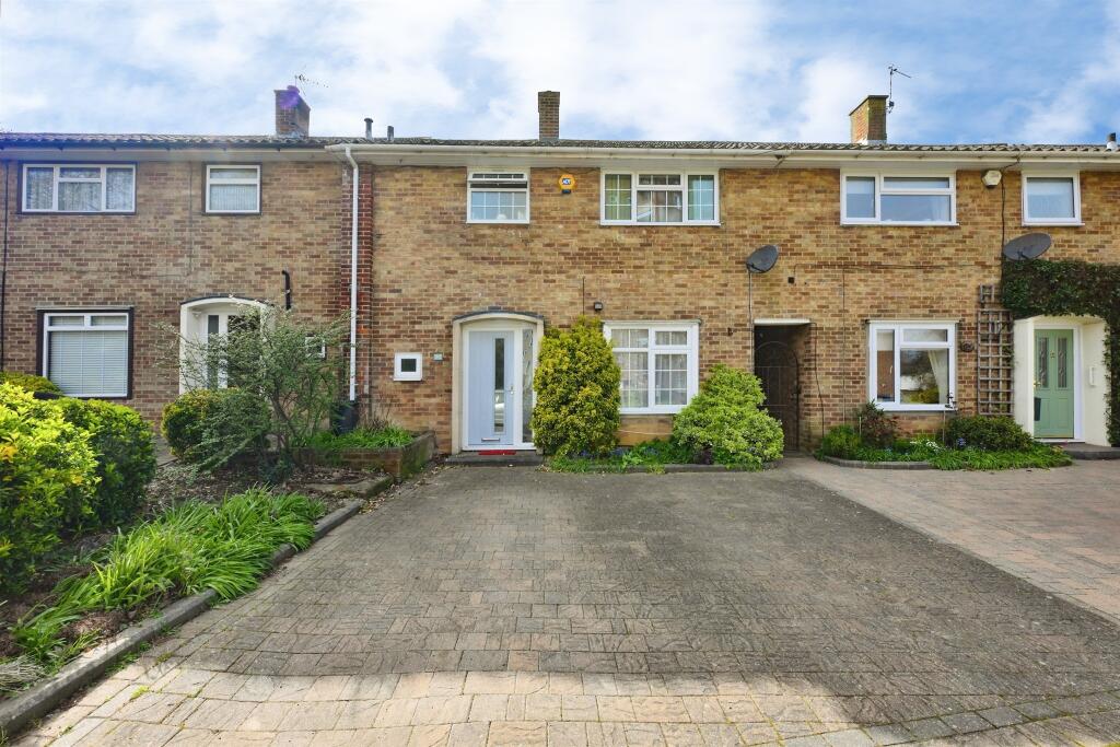 Main image of property: Mark Hall Moors, HARLOW