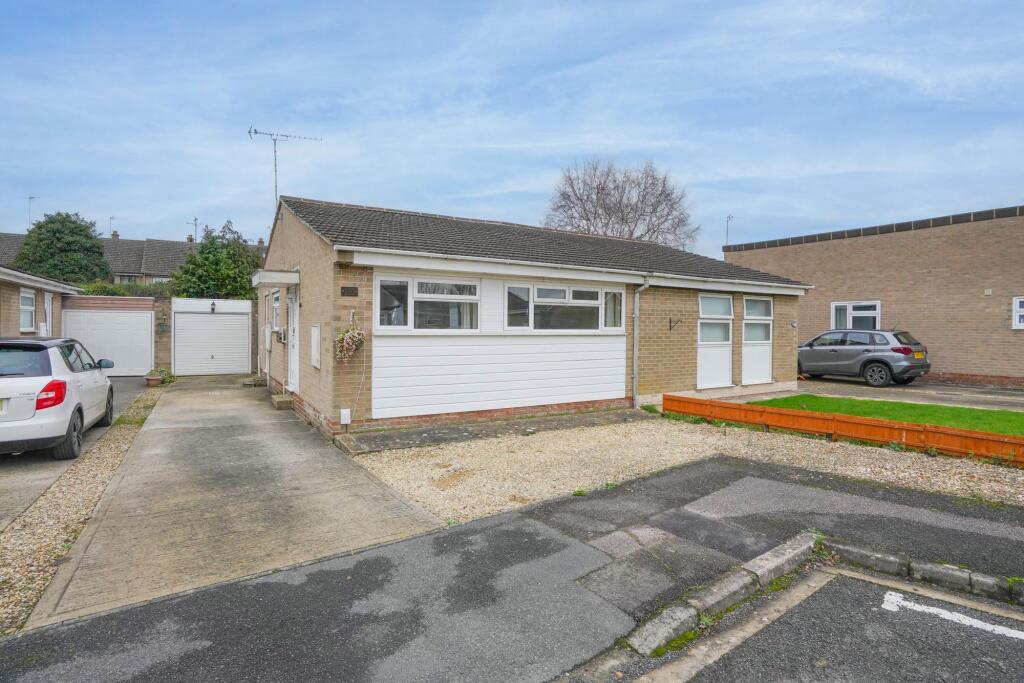 Main image of property: Queen Emmas Dyke, Witney, OX28