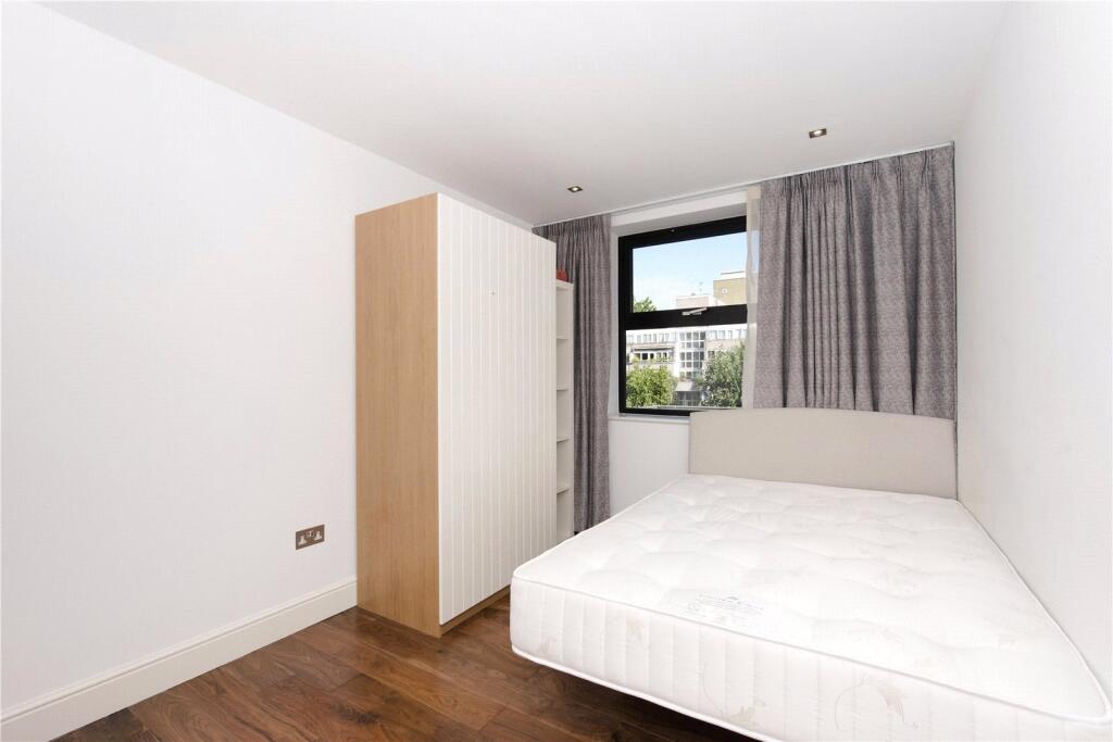 Apartment in London - View 4