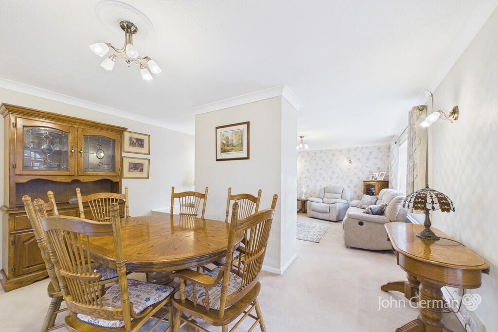 Creswell Farm Drive, Stafford photo 3