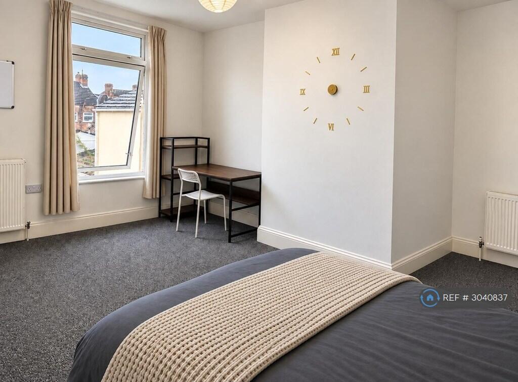 House in Stockton-on-Tees - View 3