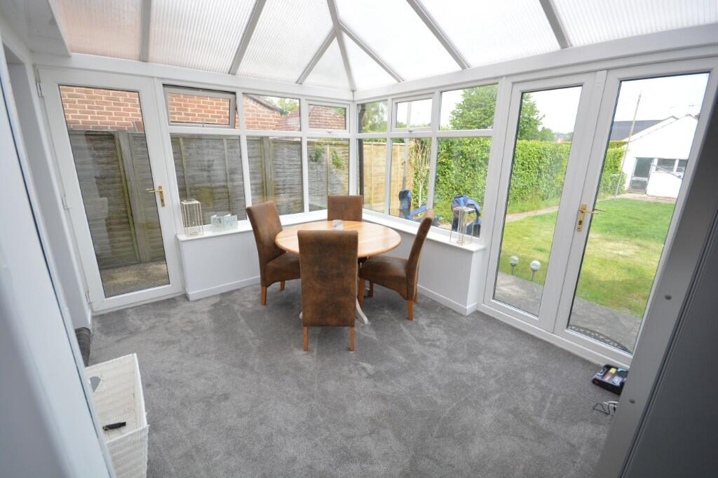Clarendon Road, Broadstone, Dorset, BH18 photo 4