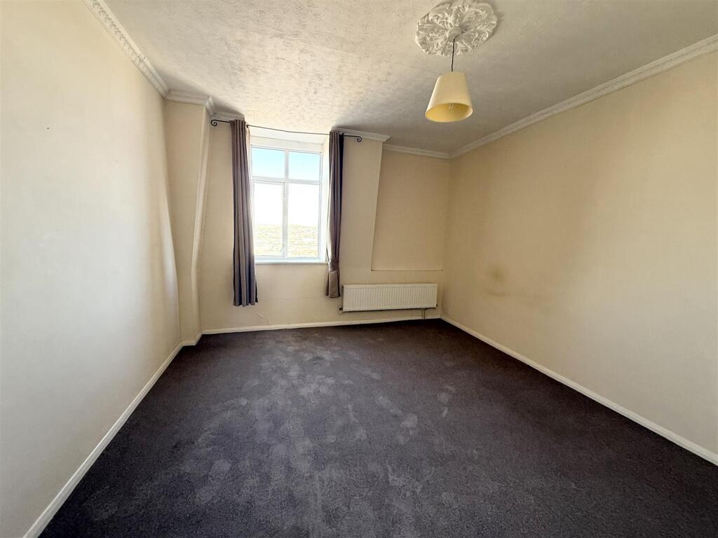 Apartment in Newhaven - View 4