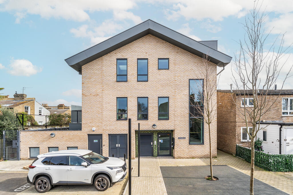 Main image of property: Northcote Road, London, SW11